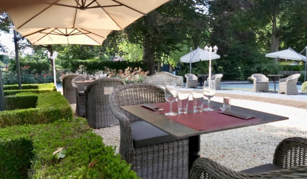 Auberge Du Vieux Cedre, Enghien-Belgique Bagian luar foto