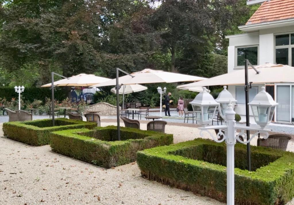 Auberge Du Vieux Cedre, Enghien-Belgique Bagian luar foto
