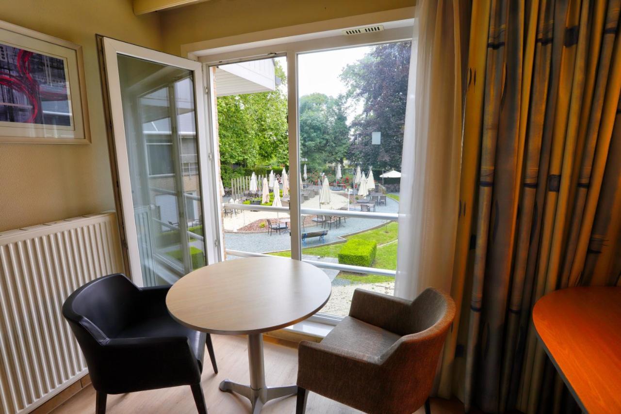 Auberge Du Vieux Cedre, Enghien-Belgique Bagian luar foto